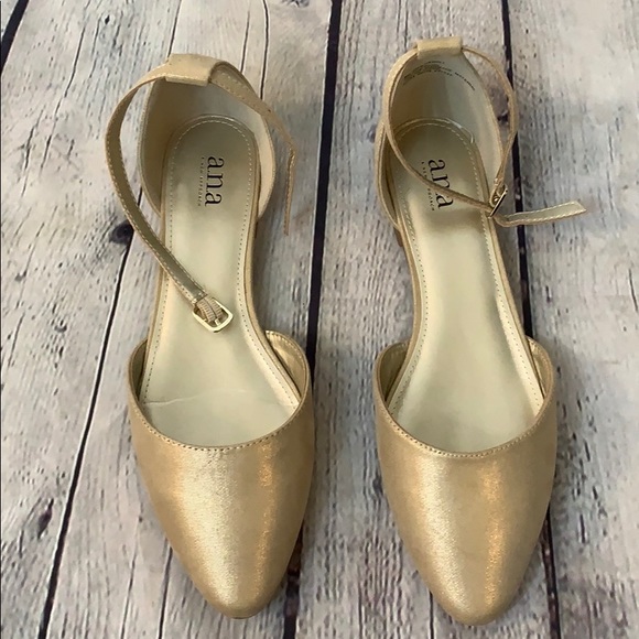 A.N.A | Round Point Strap Ballet Flats - Picture 2 of 6
